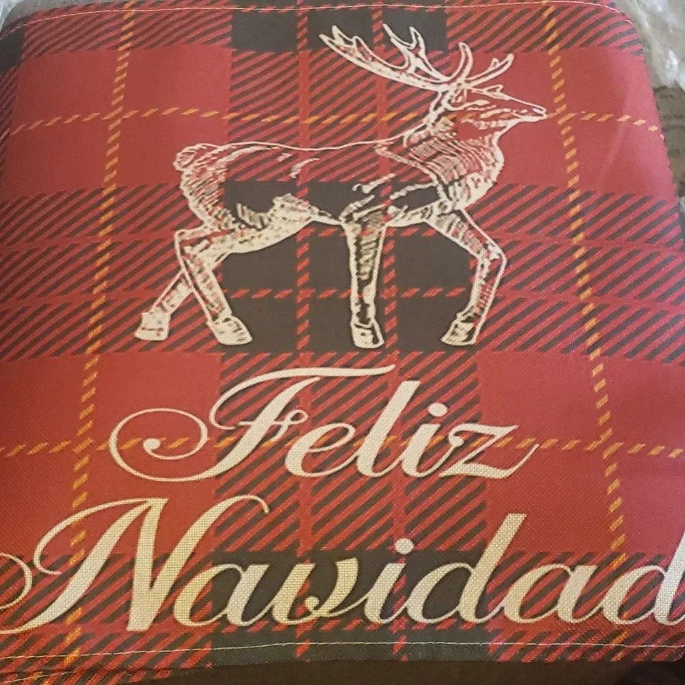 HAKACC 6pc Buffalo Plaid Placemat Set 6 Designs Merry Christmas & Feliz Navidad